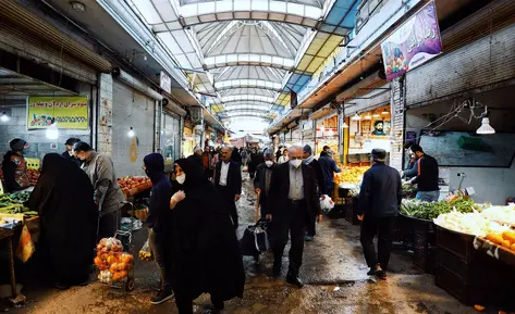 شرایط عجیب فاصله‌گذاری اجتماعی در همدان