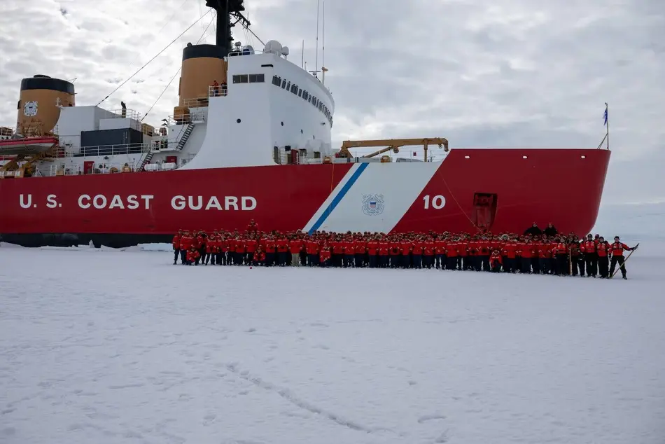 49-Year-Old USCG Icebreaker Polar Star Departs Antarctic Region