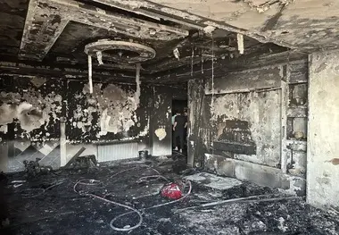 آتش‌ سوزی برج مسکونی در تهران؛ ۴۰ نفر نجات یافتند