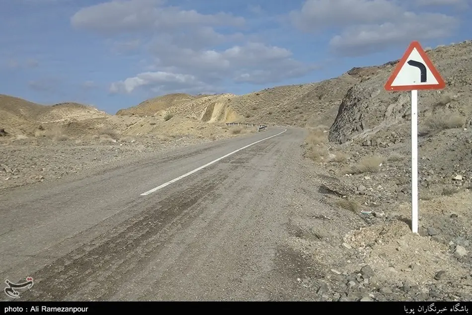 چرا ایرانی‌ها عادت به سفر در جاده‌های مستقیم دارند