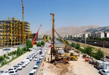 تلاش شبانه روزی در پروژه زیرگذر خیابان شهید پیشرو