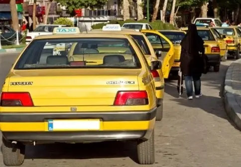 در روزهای پایانی سال ۸۰۰ تاکسی به کمک مردم می آیند