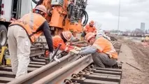 چرا کارگران راه آهن حداقل حقوق را دریافت می کنند؟

