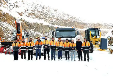 آمادگی ۱۲ هزار راهدار و ۹۶۰۰ دستگاه ماشین‌ آلات برای آغاز راهداری زمستانی