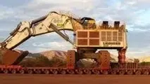 لایروبی با بیل‌مکانیکی غول‌پیکر