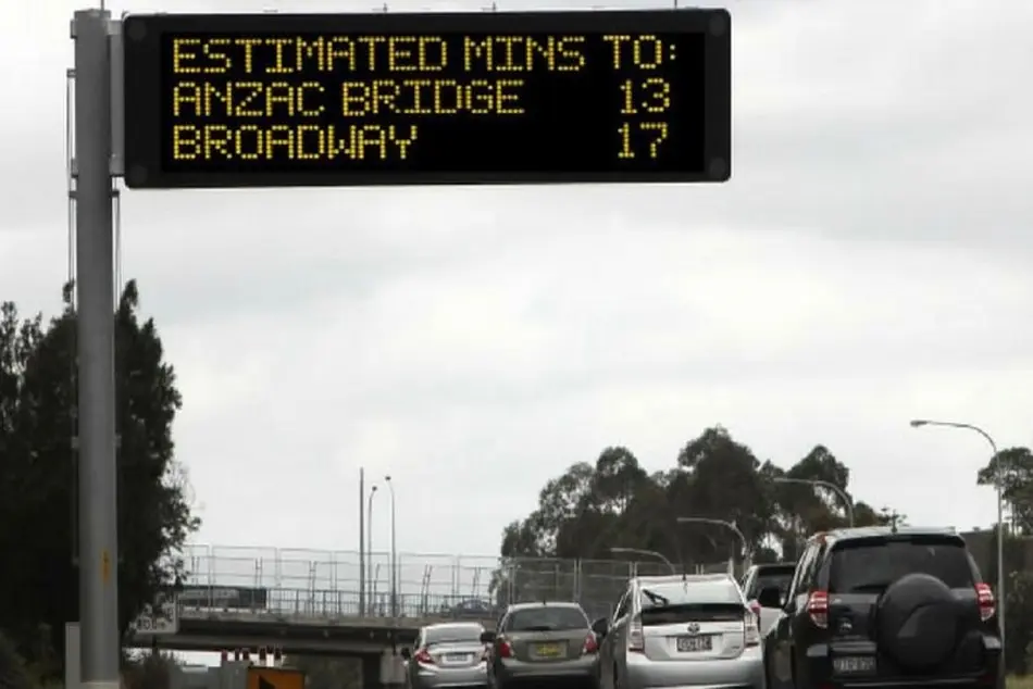 Electronic signs to provide real-time travel information to Sydney motorists