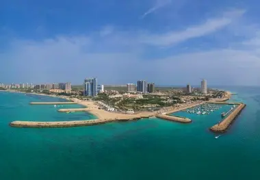 راه اندازی سفرهای تفریحی دریایی بین جزایر پیشنهاد نماینده رئیس جمهور در بازدید از مارینای کیش

