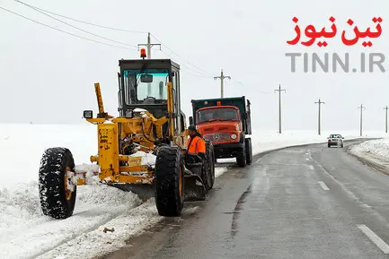 برف روبی و بازگشایی جاده ها در آذربایجان غربی