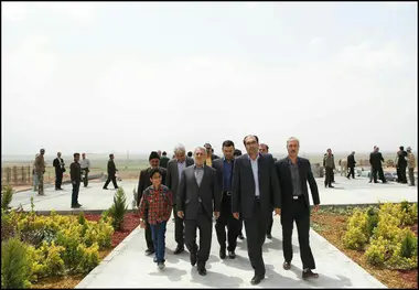 بازدید استاندار همدان از راه‌آهن تهران- همدان و تقدیر از کارگران این پروژه