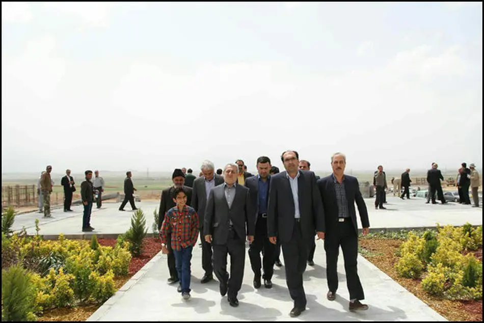 بازدید استاندار همدان از راه‌آهن تهران- همدان و تقدیر از کارگران این پروژه