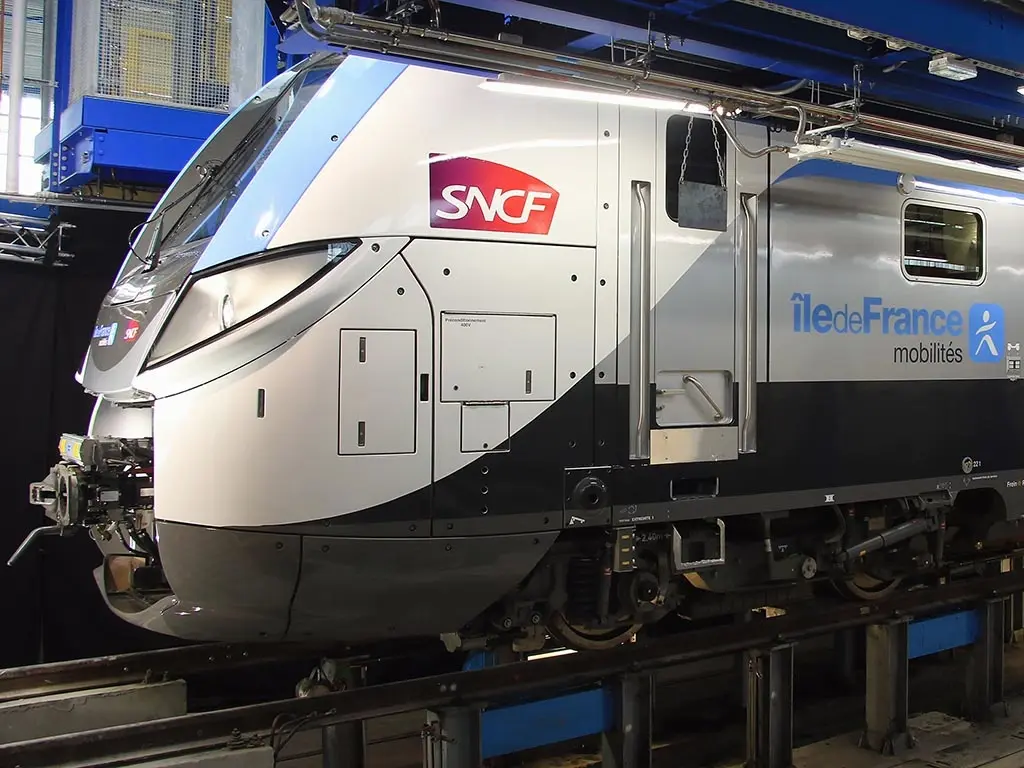 Transilien double-deck EMU launches new livery