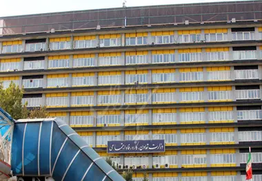 تعلیق فعالیت رئیس کانون انجمن‌های صنفی رانندگان توسط وزارت کار + سند