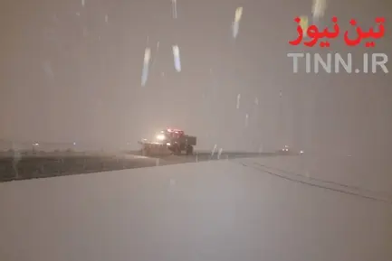 بارش برف و عملیات زمستانی در فرودگاه بین‌المللی مهرآباد تهران