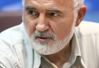 نظر احمد توکلی درباره جنگ با آمریکا و فساد