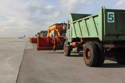 مانور عملیات برف روبی فرودگاه مهرآباد