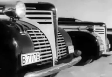 فیلم | اولین خودروی تاکسی کاملا برقی در سال ۱۹۴۳