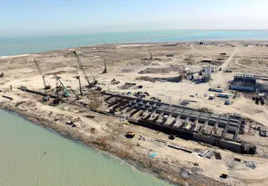 سازمان بنادر و دریانوردی با ساخت ۳ سازه دریایی در بوشهر موافقت کرد