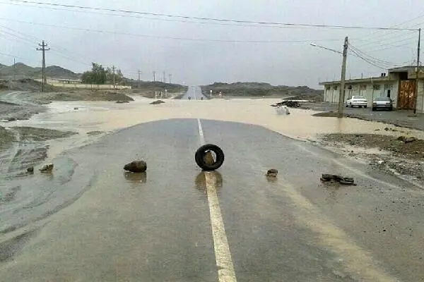 سیلاب ۶ مسیر در سیستان و بلوچستان را مسدود کرد