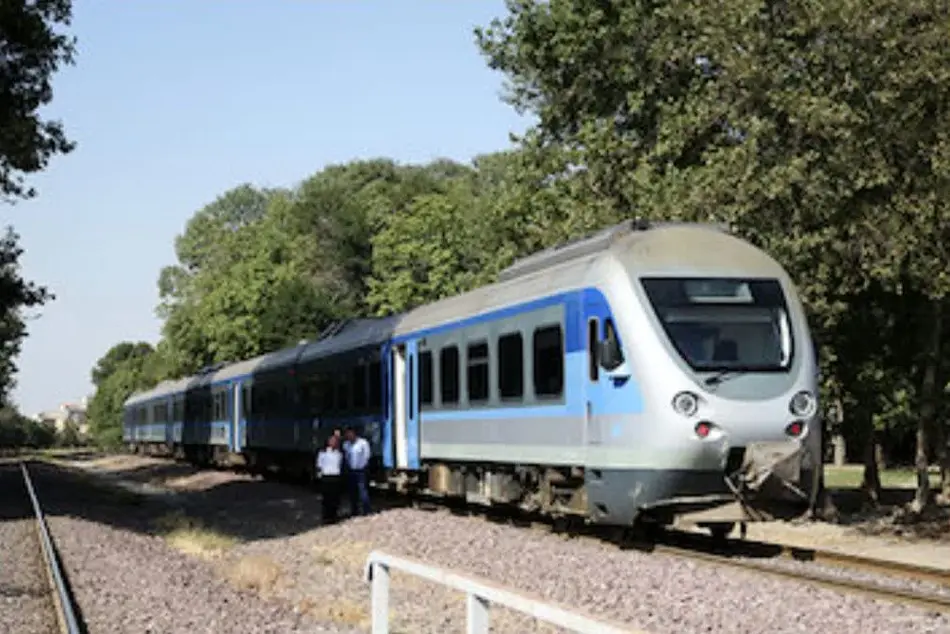 CRRC Produces EMUs and Electric Locomotives for Malaysia