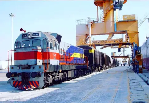 ورود نخستین محموله صادراتی سیمان از طریق حمل ریلی به بندر امیرآباد