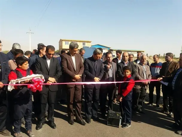 افتتاح آسفالت راه روستایی در شهرستان شبستر