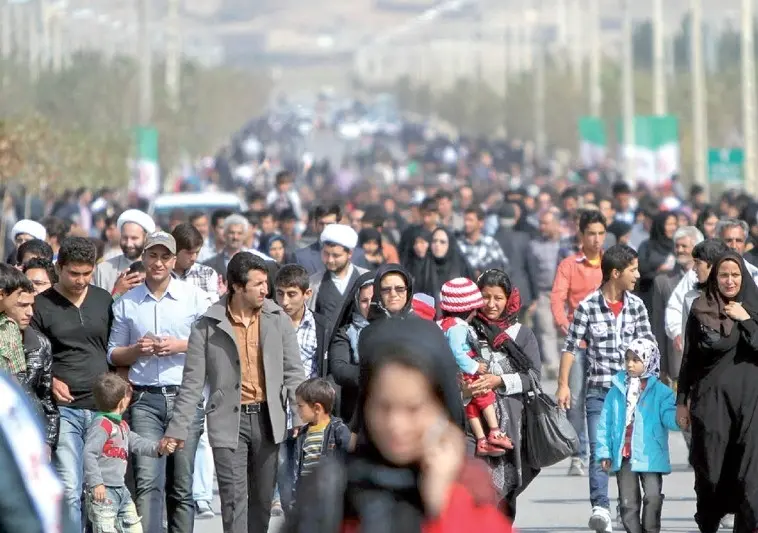 نتایج یک نظرسنجی: نیمی از تهرانی‌ها به کوچ فکر می‌کنند