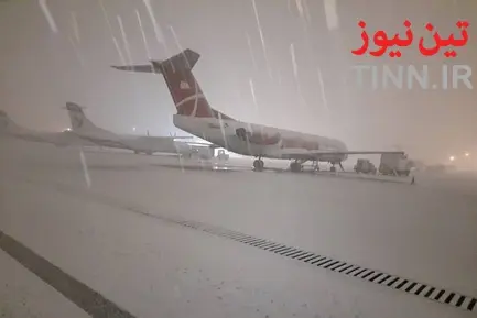 بارش برف و عملیات زمستانی در فرودگاه بین‌المللی مهرآباد تهران