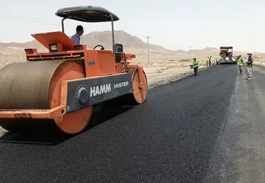 انجام عملیات لکه گیری ۴۷۷ کیلومتر از راه های جنوب سیستان و بلوچستان