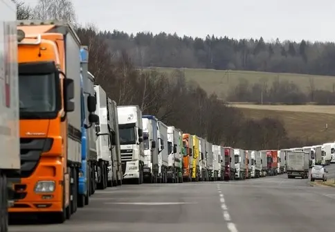 واردات ۱.۹ میلیارد دلار انواع کامیون به کشور 