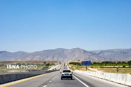 گزارش تصویری آزادراه شیراز اصفهان  (8)