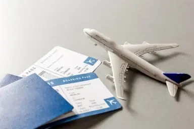 مالیات و عوارض همراه با صدور بلیت هواپیما چگونه تعیین و دریافت می شود؟ 