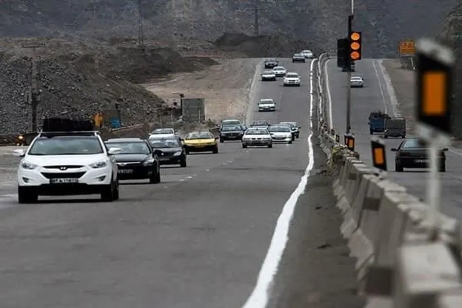ترافیک سنگین در آزادراه قزوین کرج و محور شهریار تهران 