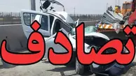 تصادف یک دستگاه تریلر و اتوبوس در کاشان 