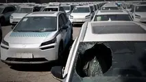 ۳۷۰ تاکسی آیون، بلاتکلیف در پارکینگ ها

