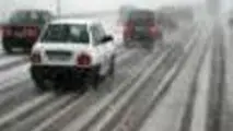 تمام راههای آذربایجان غربی با وجود بارش شدید باران و برف باز هستند