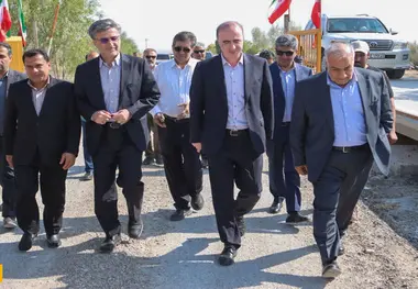 تونل وحدت در آستانه بهره‌ برداری و ۳۵ کیلومتر از باند دوم محور جهرم - لار - بندرعباس در مراحل پایانی 

