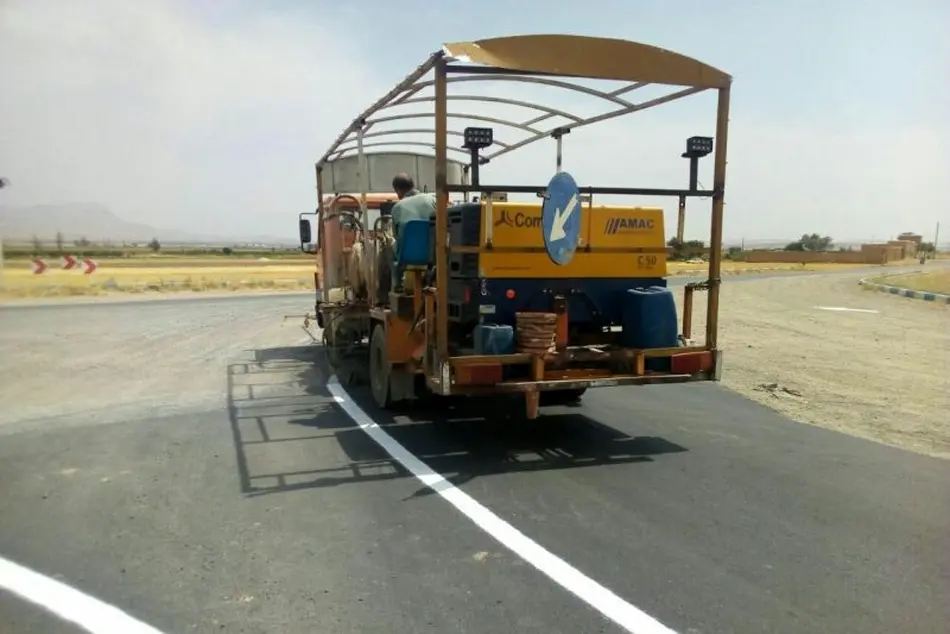 ۸۰۰ کیلومتر از جاده های استان مرکزی خط کشی شد