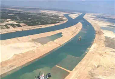 درآمد کانال سوئز افزایش یافت