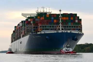 افزایش 1500 تا 4000 دلاری هزینه حمل هر کانتینر به دلیل جنگ در غرب آسیا 